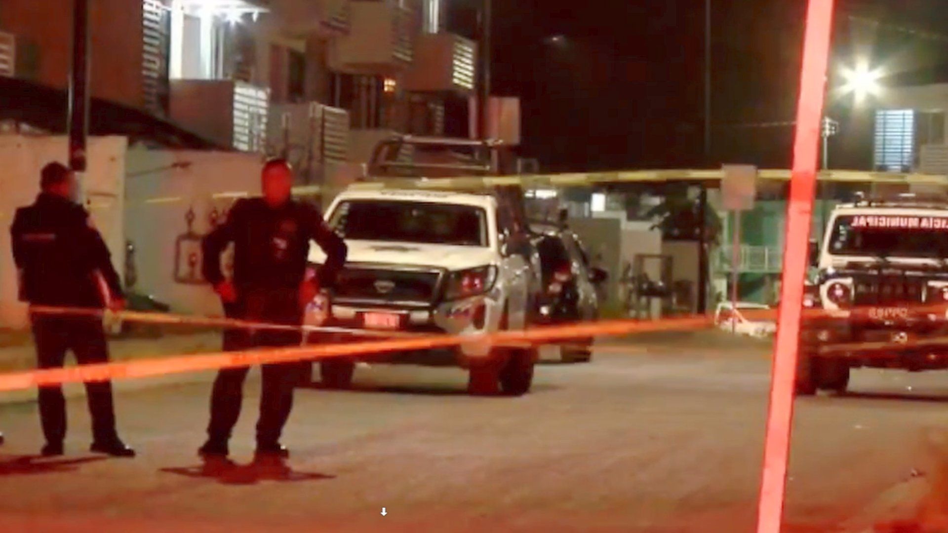 La policía acordonó la zona.